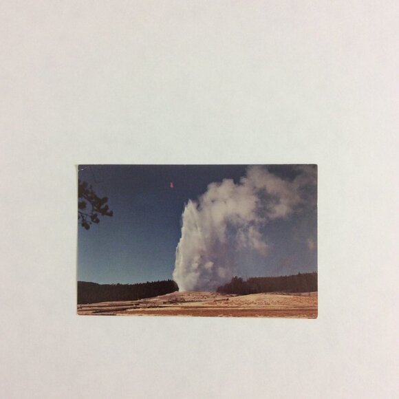 VINTAGE Post Card Old Faithful Geyser Yellowstone - Picture 4 of 12